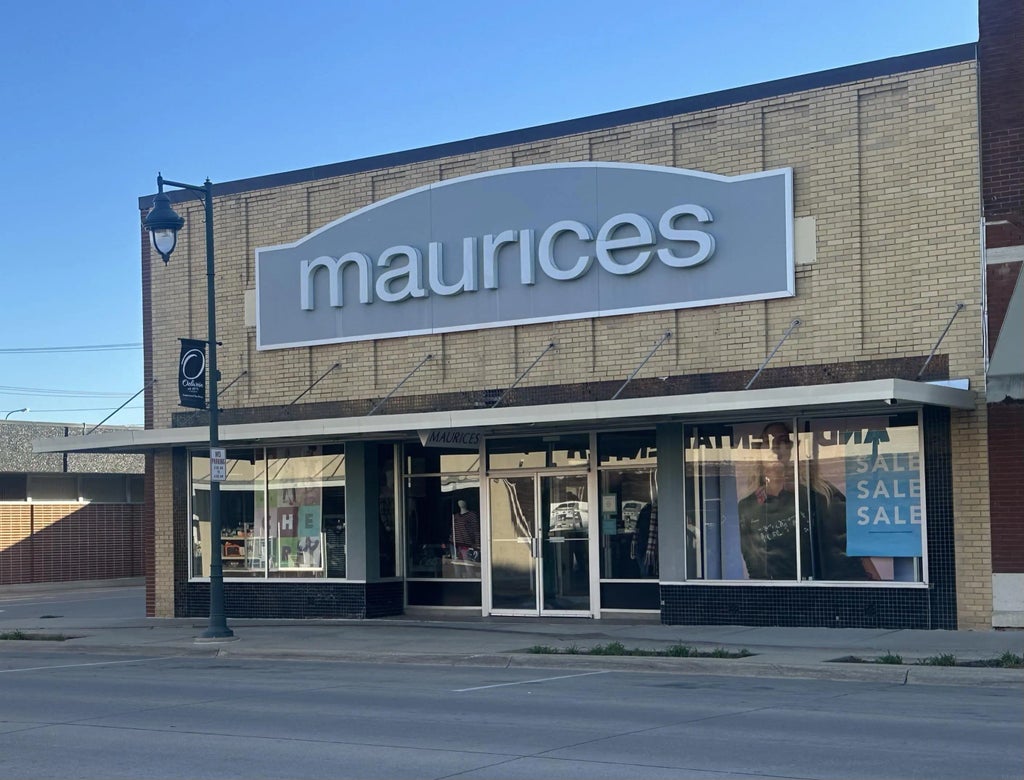 17 North Frederick Avenue, Oelwein