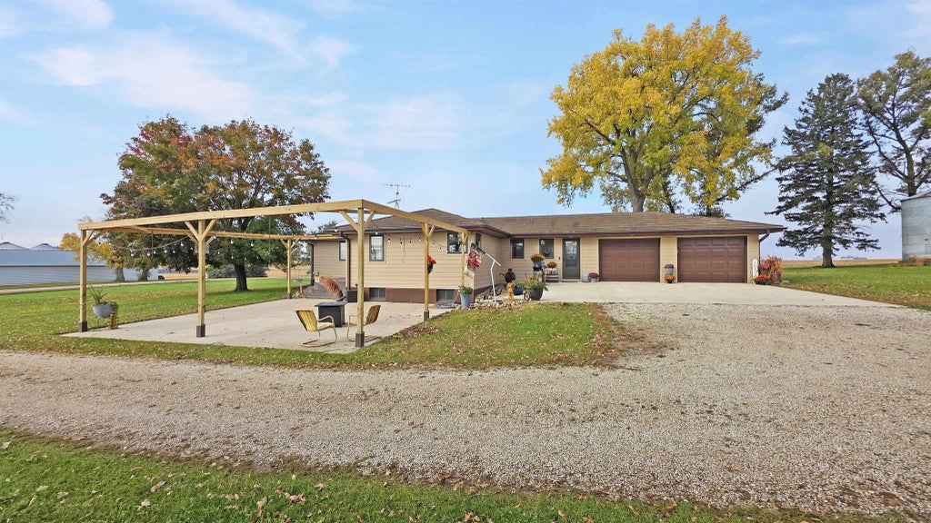 17431 300th St Street, Aplington