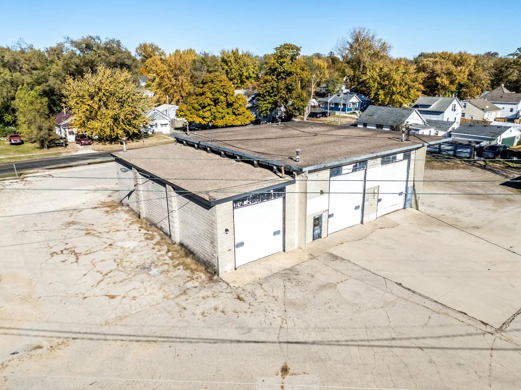 114 Monroe Street, Waterloo