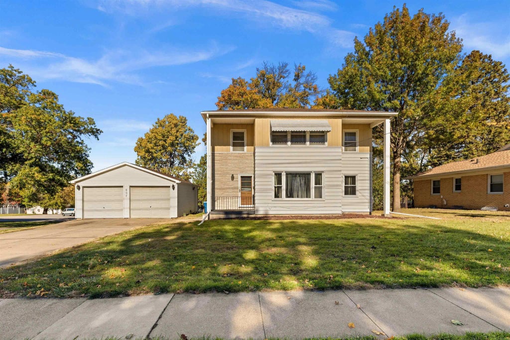 507 & 507 1/2 E Mitchell Avenue, Waterloo