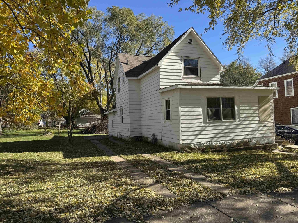 141 Nw 2nd Avenue, Oelwein