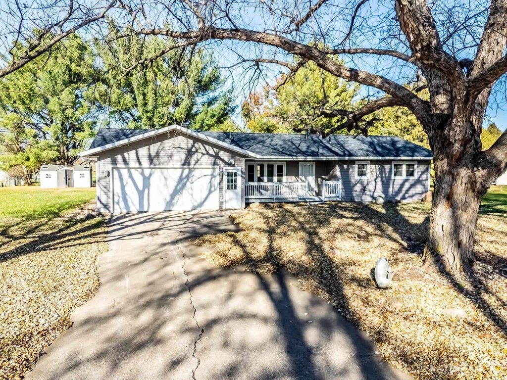 202 Southridge Drive, Waverly