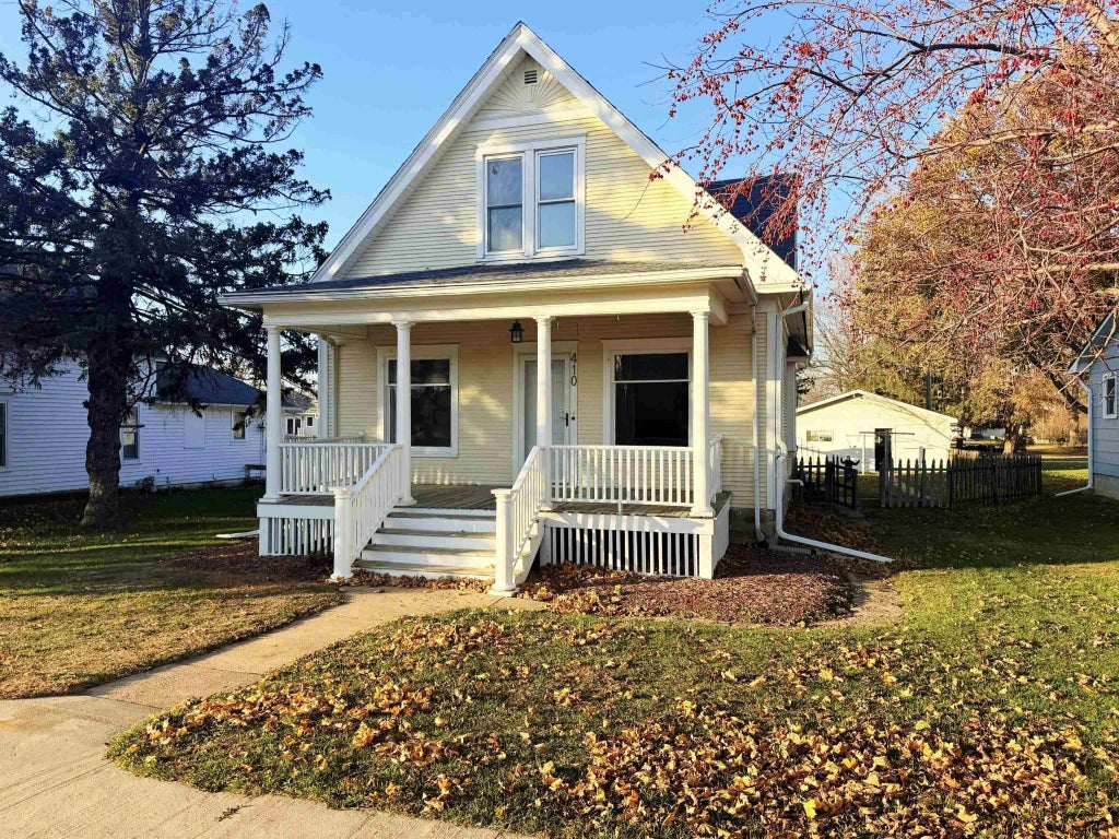 410 E Main St Street, Fredericksburg