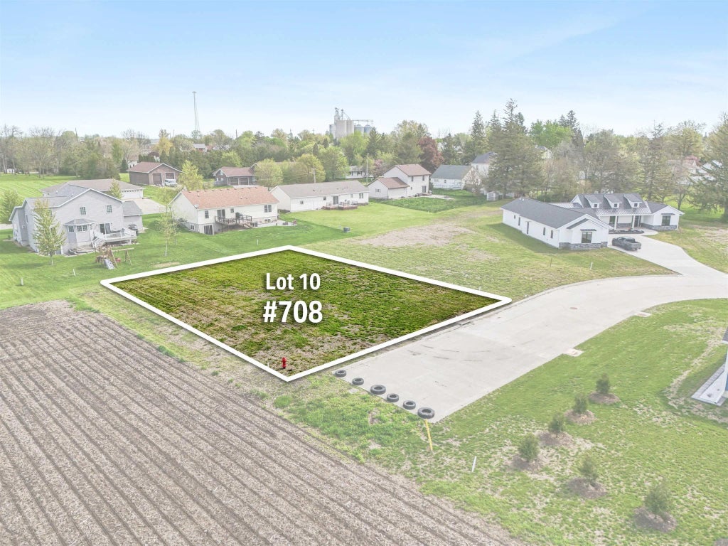 708 Westview Drive, Dysart