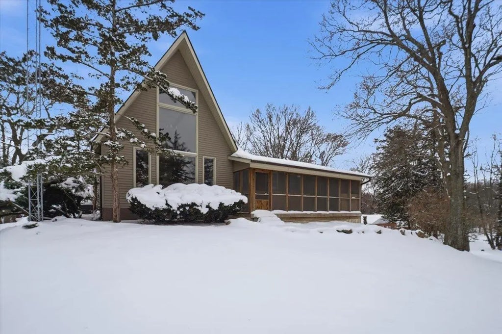 13518 King Road, LaPorte City