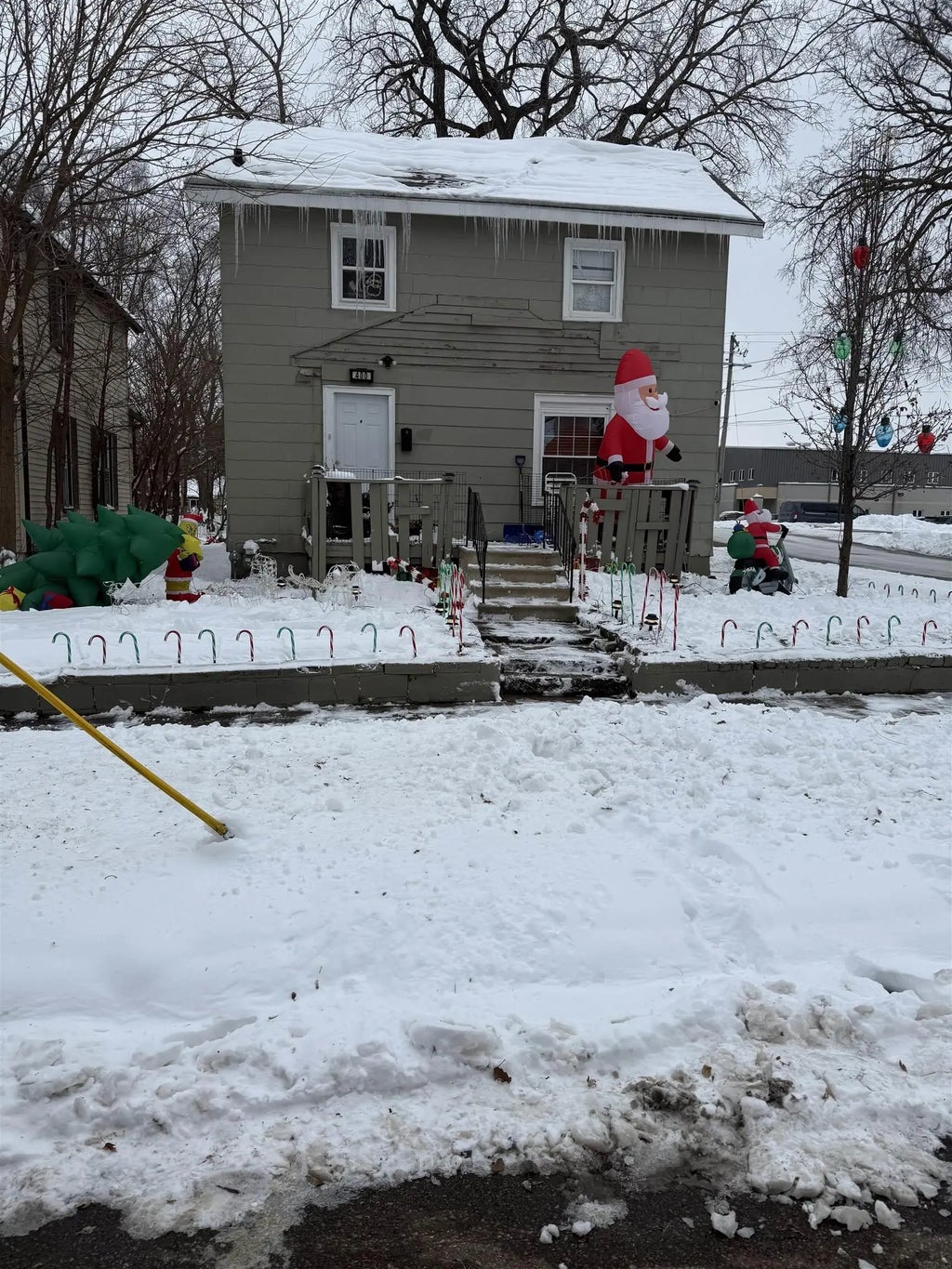 400 Elm Street, Waterloo