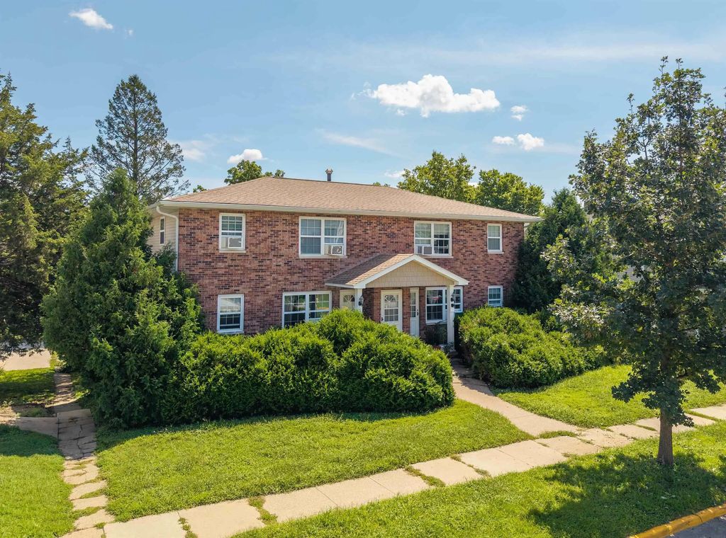 2500 Olive Street, Cedar Falls