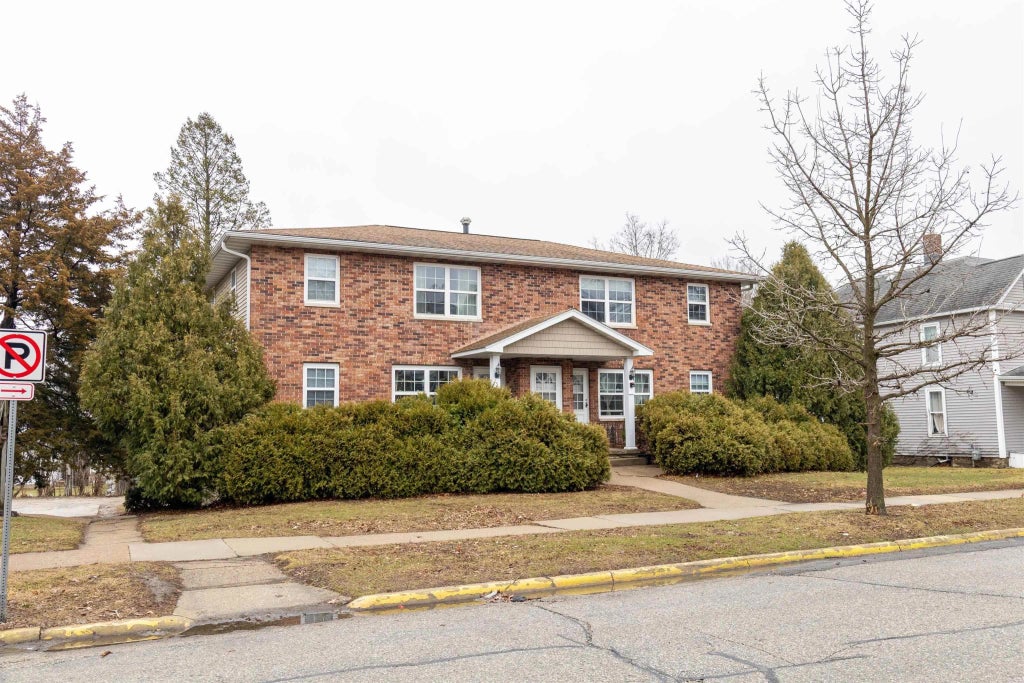 2500 Olive Street, Cedar Falls