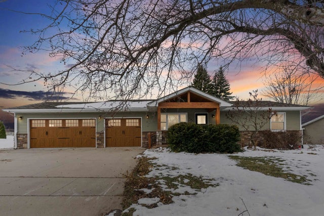 Photo of Listing #20256096