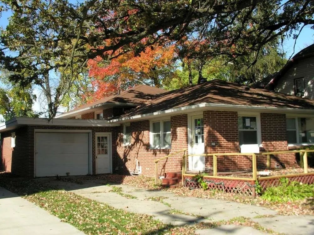 1022 N Jefferson Avenue, Mason City