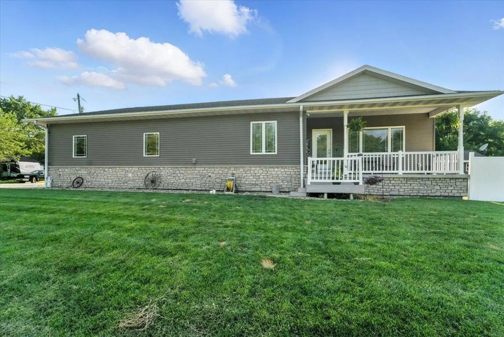 127 Doyle Avenue, Evansdale