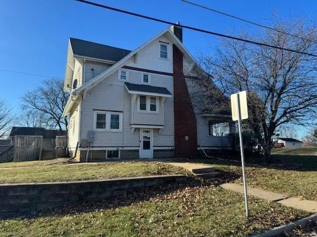 1233 Rainbow Drive, Cedar Falls