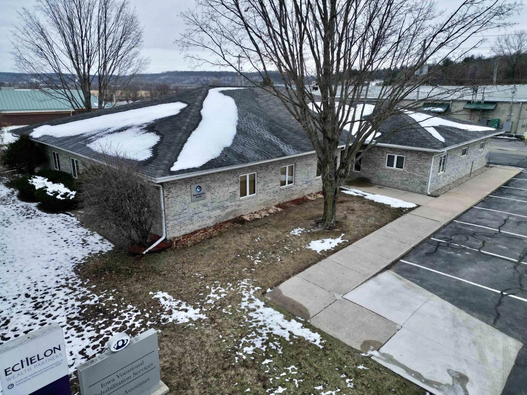 903 Commerce Drive, Decorah