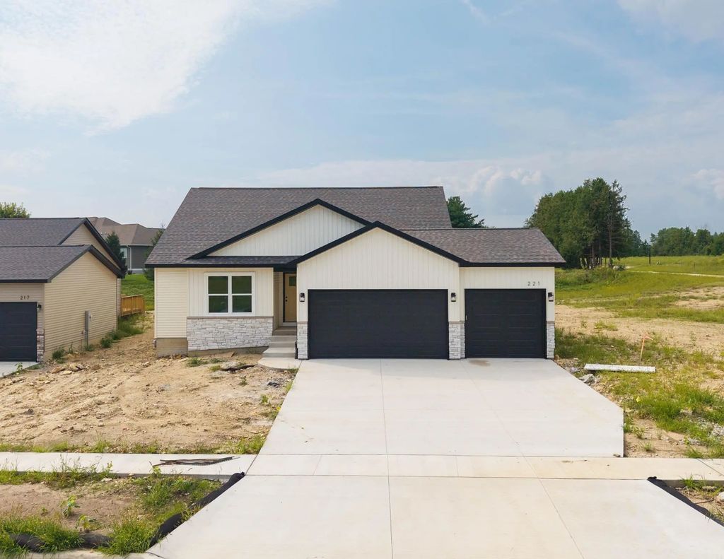 221 Riverbend Road, Waverly