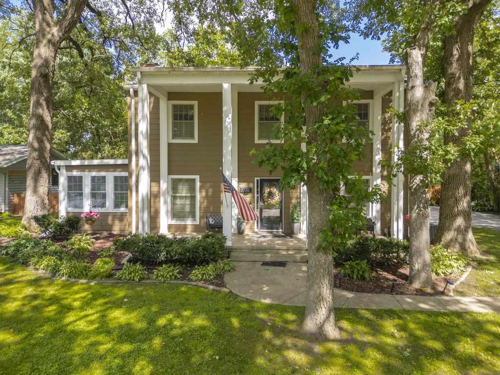 500 18th St W, Clear Lake
