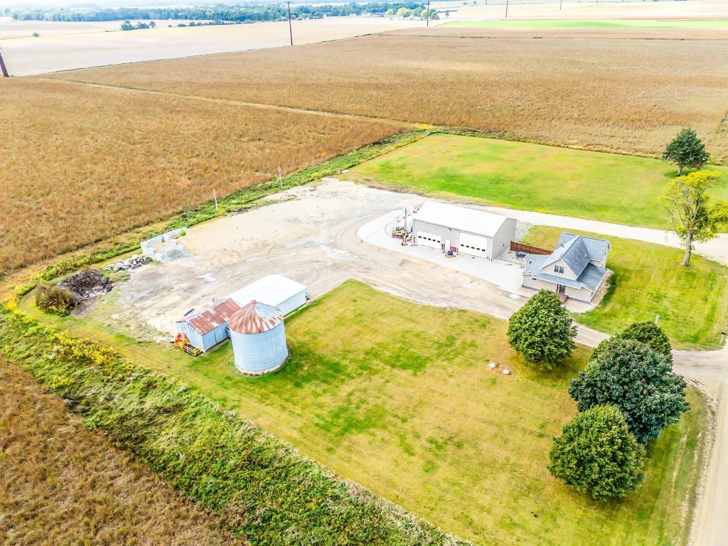 5419 W Bennington Road, Cedar Falls