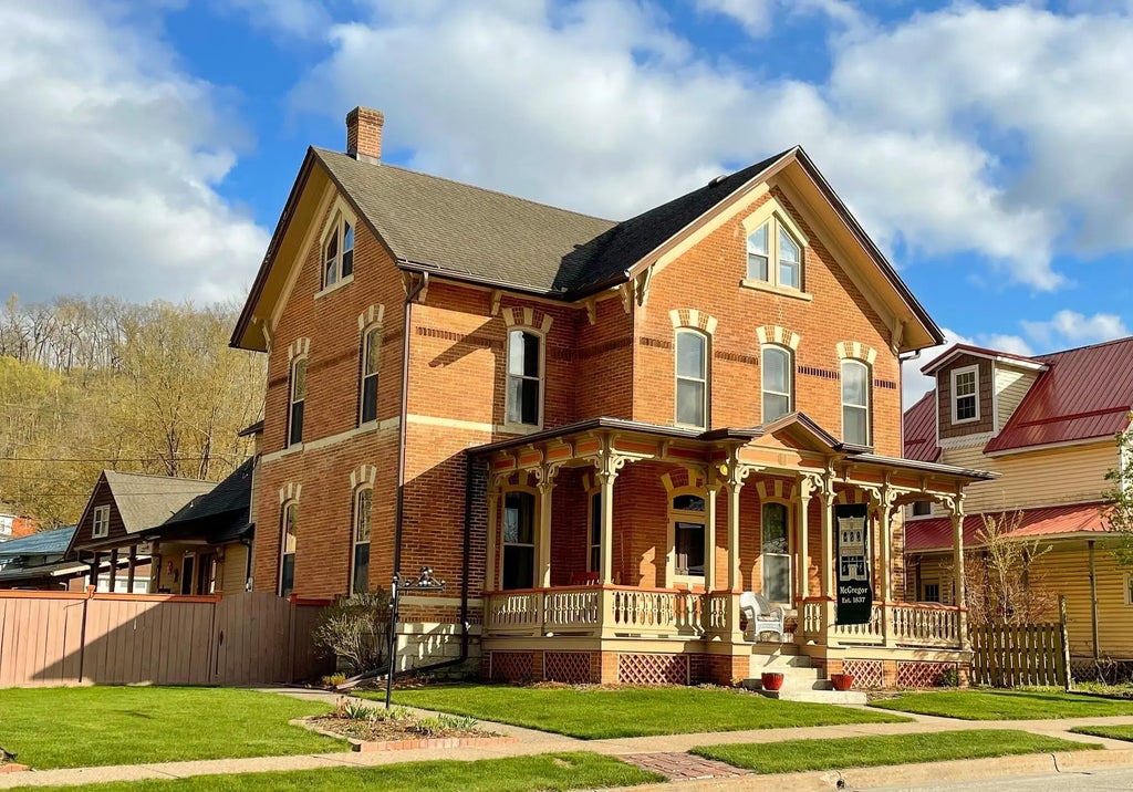 629 Main Street, McGregor