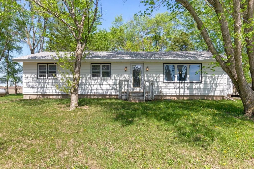 19484 Marsh, Allison