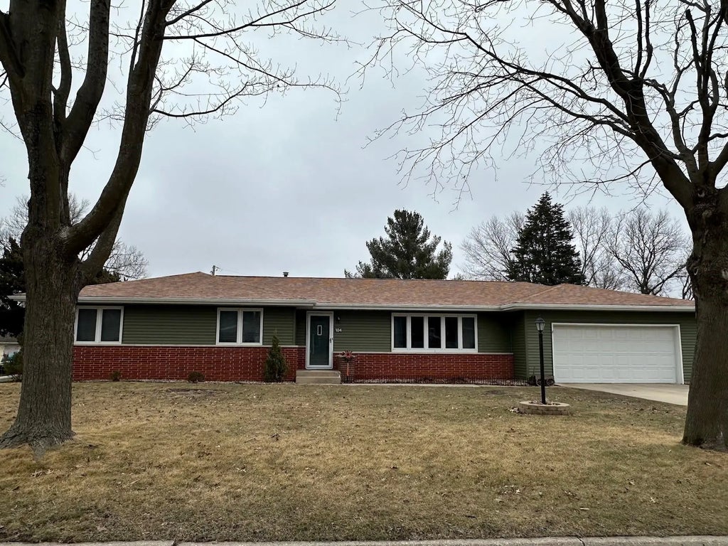 104 Hilltop Drive, Charles City