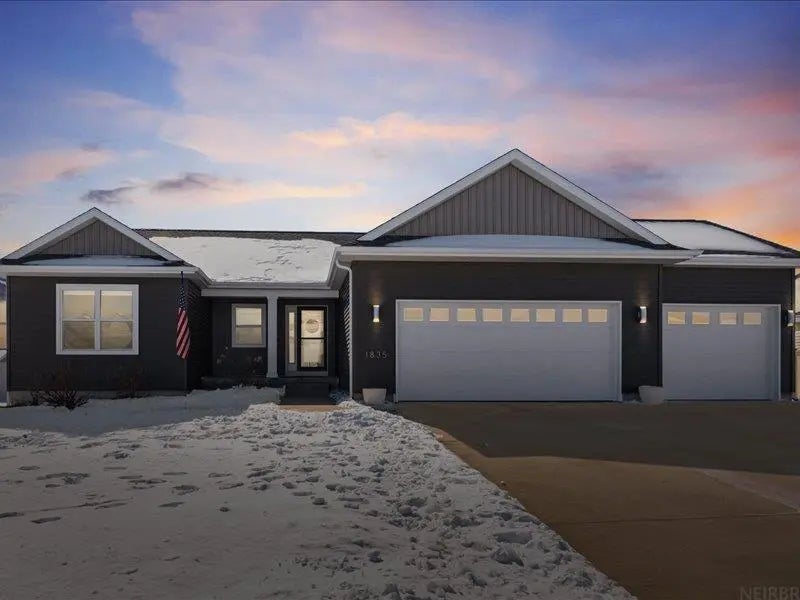 1835 Waxwing Way, Waterloo