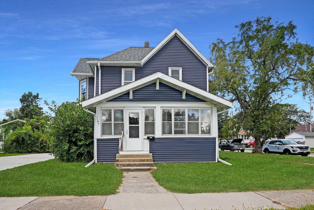 1103 State Street, Cedar Falls