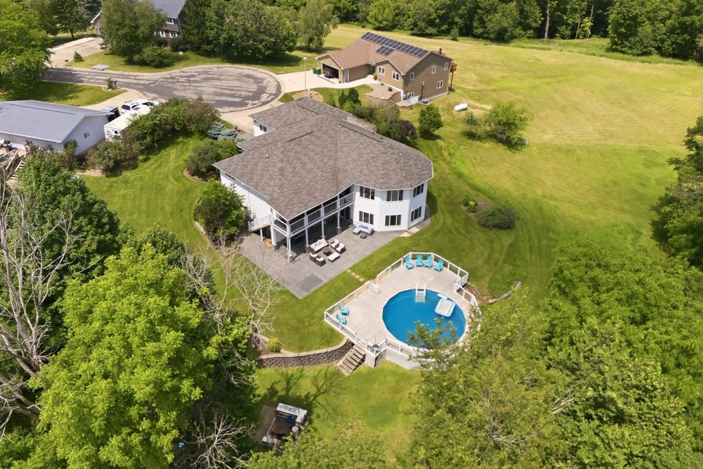 214 Eagle Drive, McGregor
