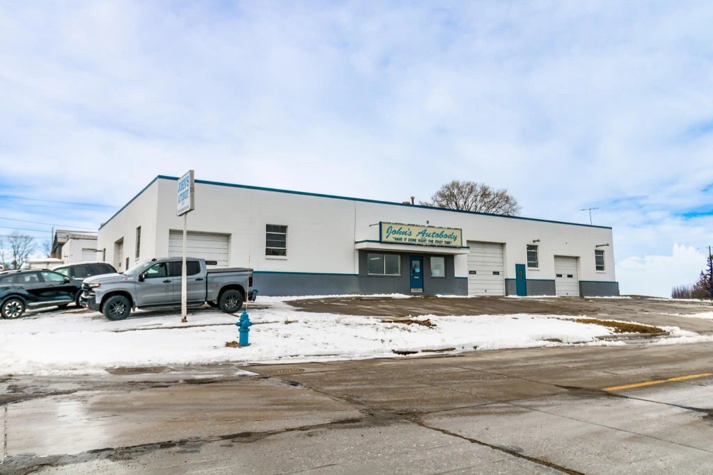 1824 Jefferson Street, Waterloo