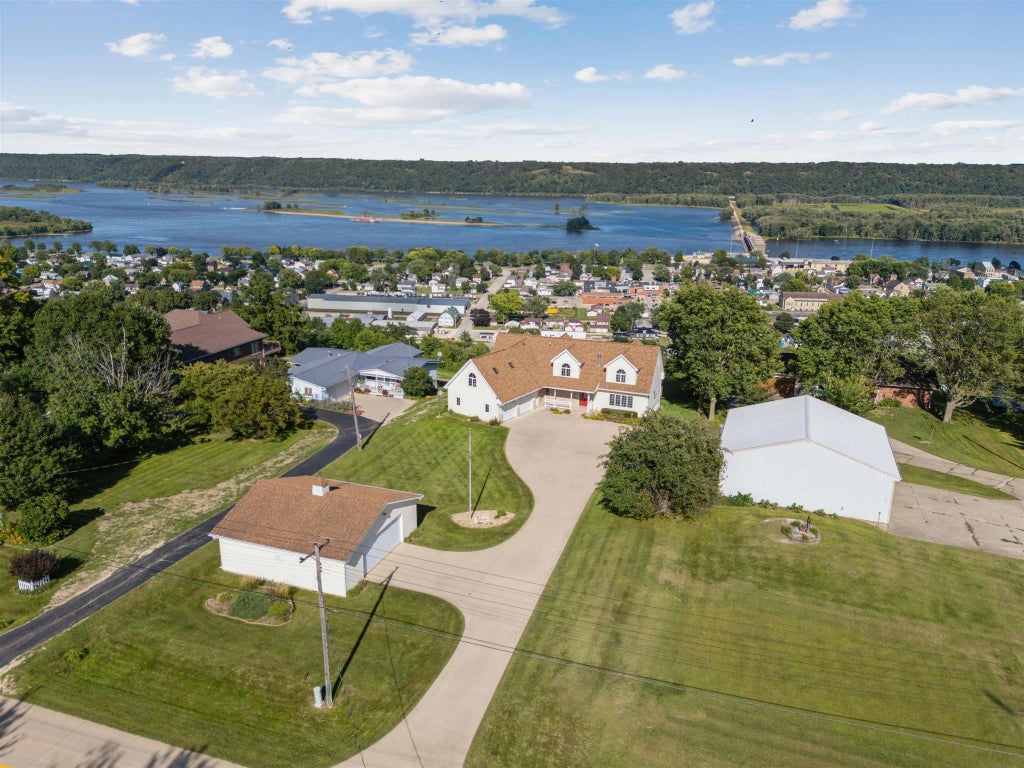 1023 Acre St, Guttenberg