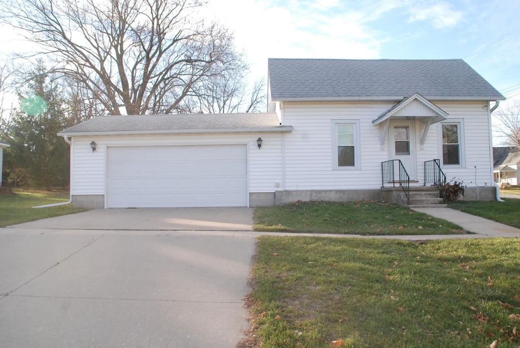 300 Alexander Street, Fayette