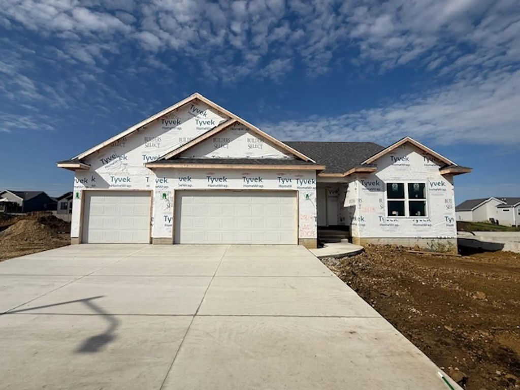 2813 Amber Valley Road, Cedar Falls