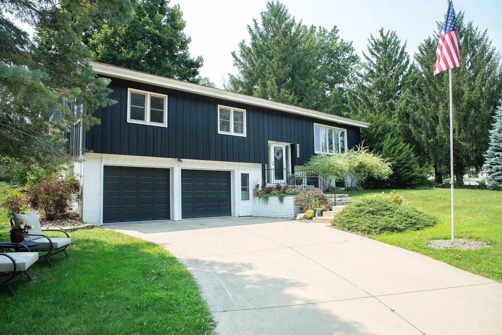 1117 Woodring Drive, Waverly