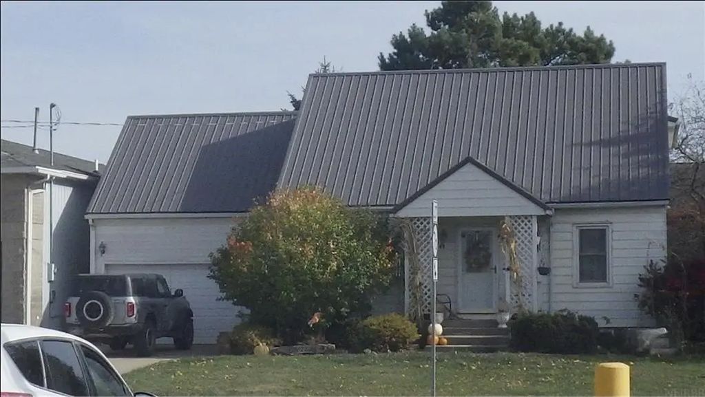 4 Sw 9th Street, Waukon