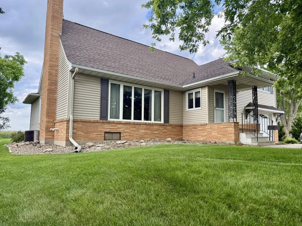 24902 Maple Street, Oran