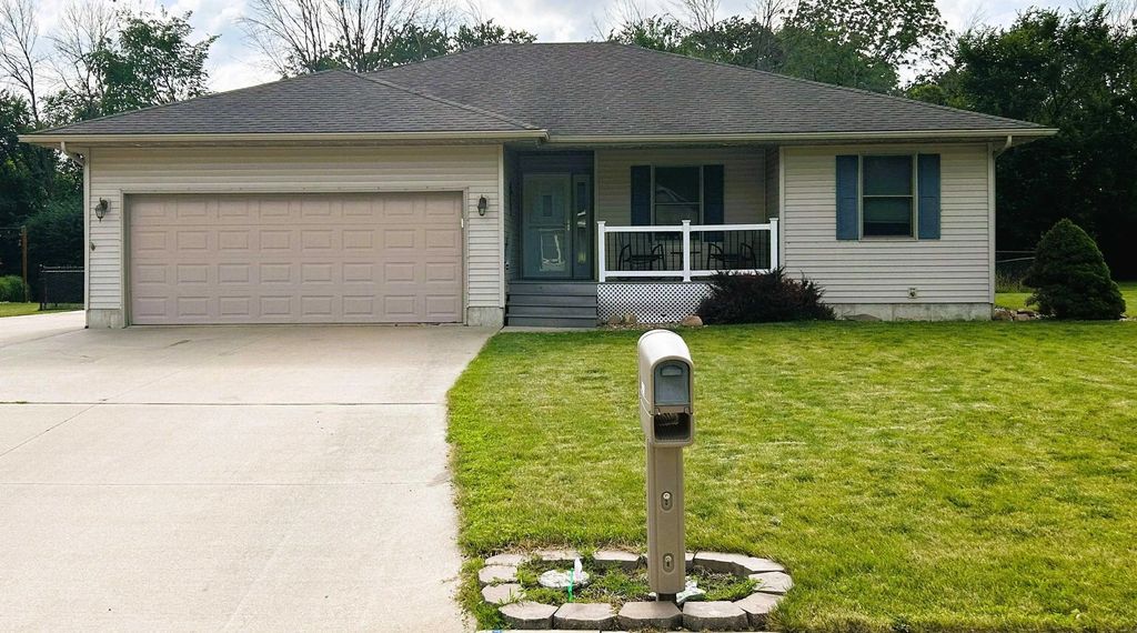 306 Park Avenue, Charles City