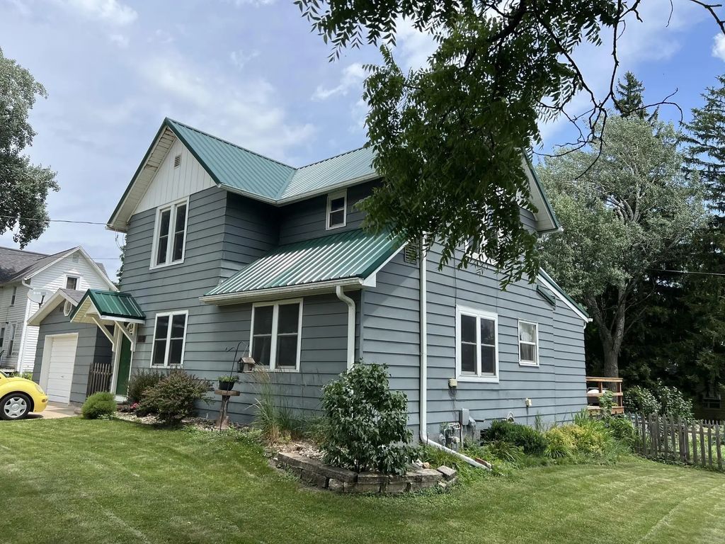 407 Union Street, Fayette