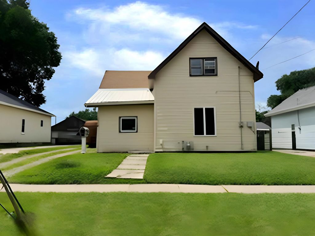 1714 N Pennsylvania Avenue, Mason City