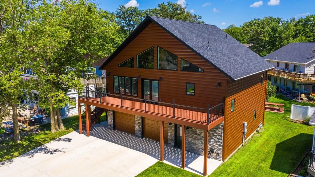 15385 Crane Street, Clear Lake