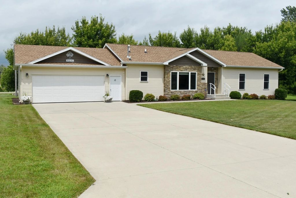 303 Cedar Street, Osage