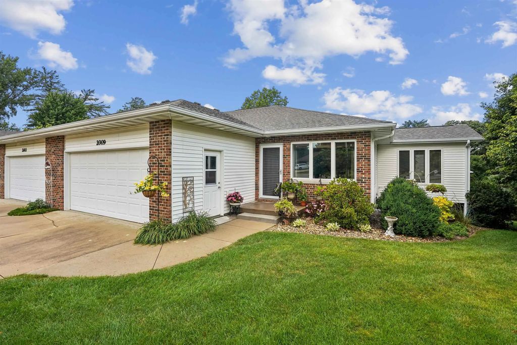 2009 Terrace Drive, Cedar Falls