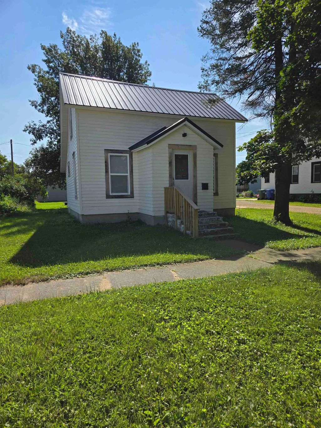309 S. Elm, Cresco