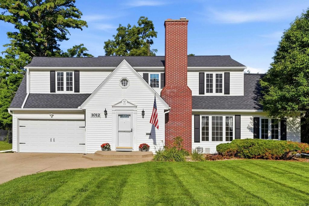 1012 Prospect Boulevard, Waterloo