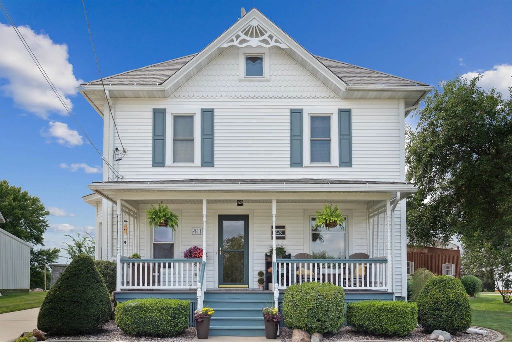 411 Elkader Street, Strawberry Point