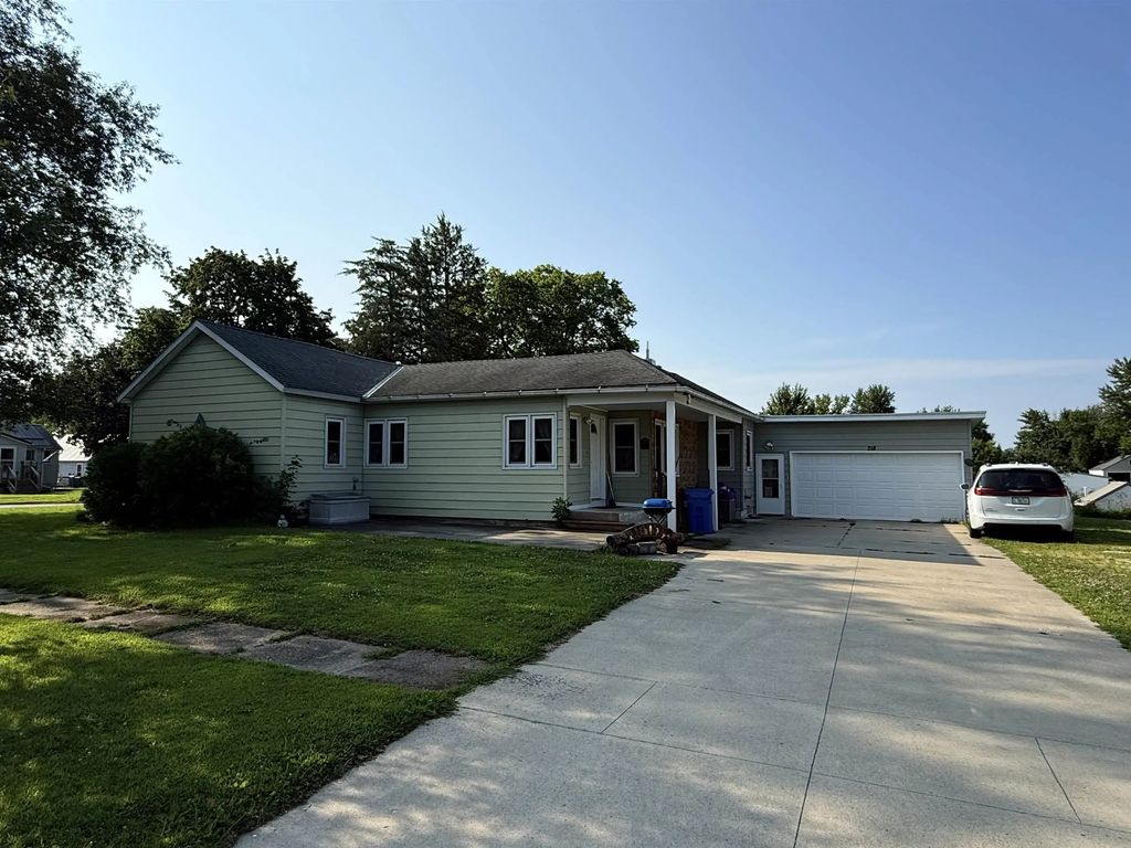 218 Walnut Street, Clarksville