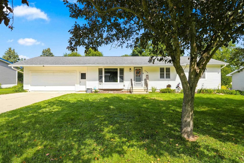 208 Westwood Drive, Strawberry Point