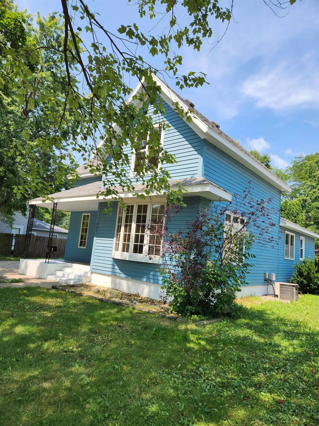 403 7th Avenue, Charles City