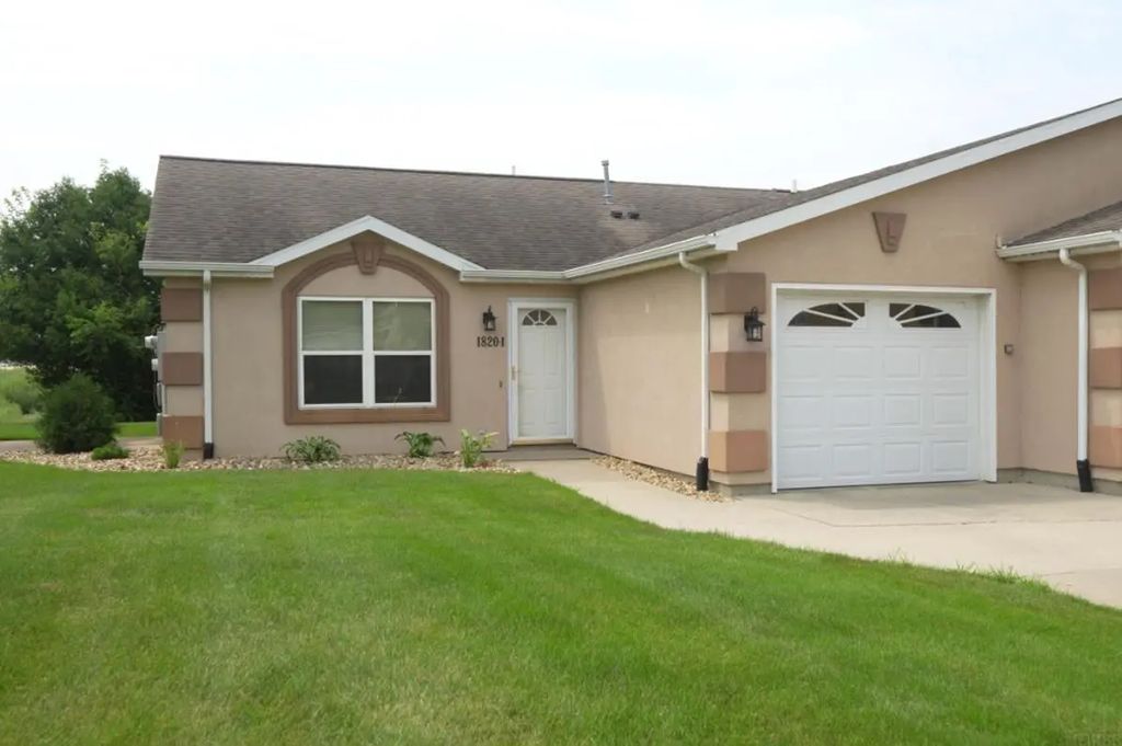 1820 W 18th Streets 1, Cedar Falls