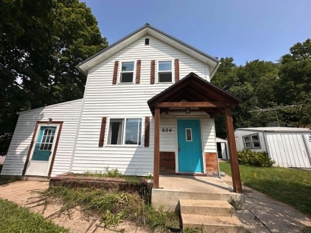 604 Day Street, Decorah