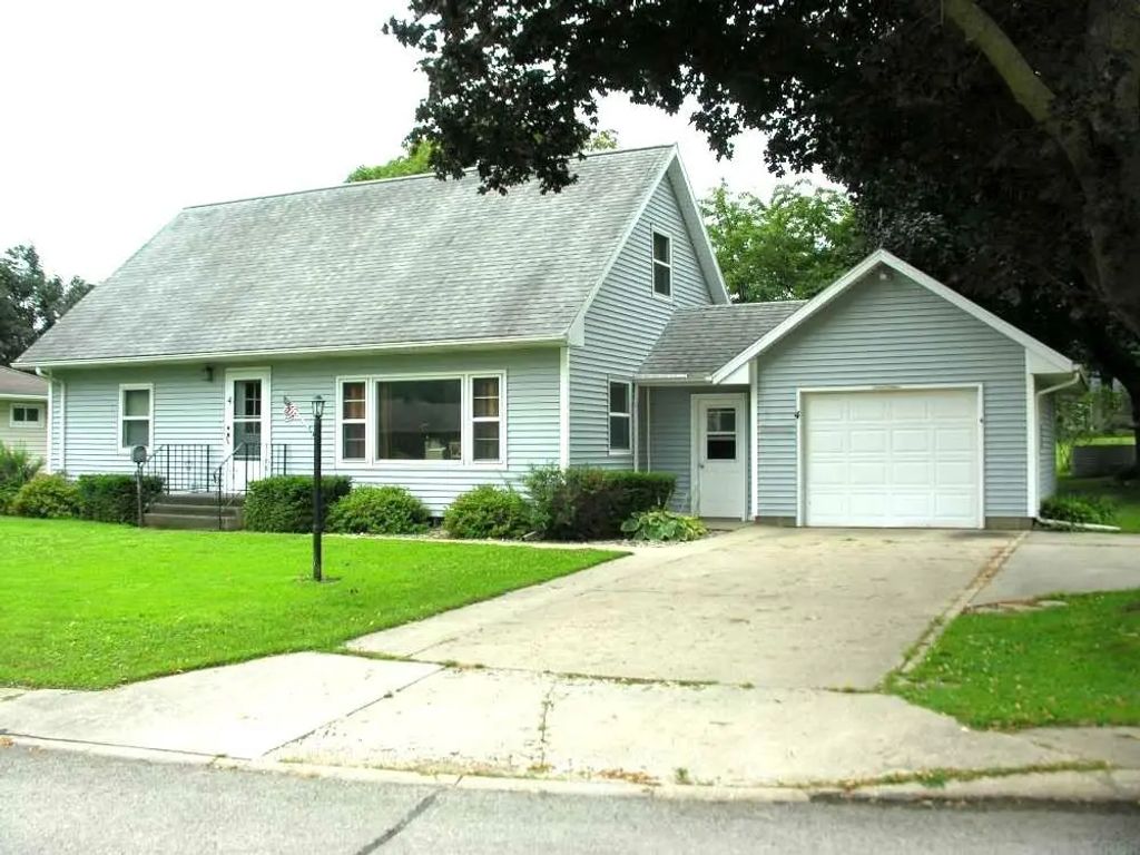 4 Maple Lane, Osage