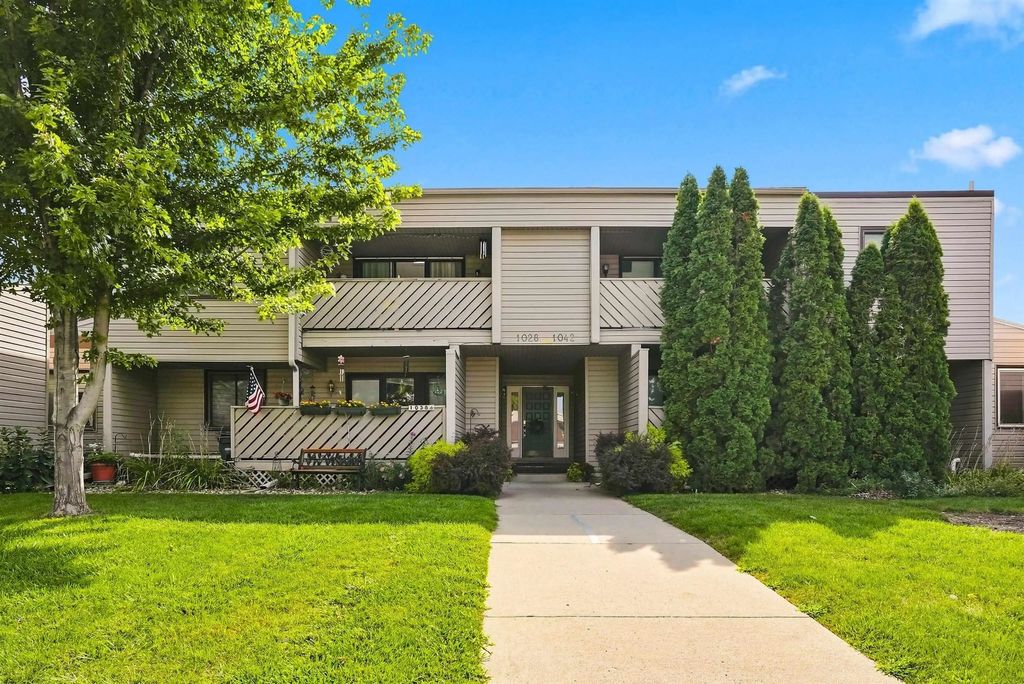 1040 Prairie Meadow Court, Waterloo