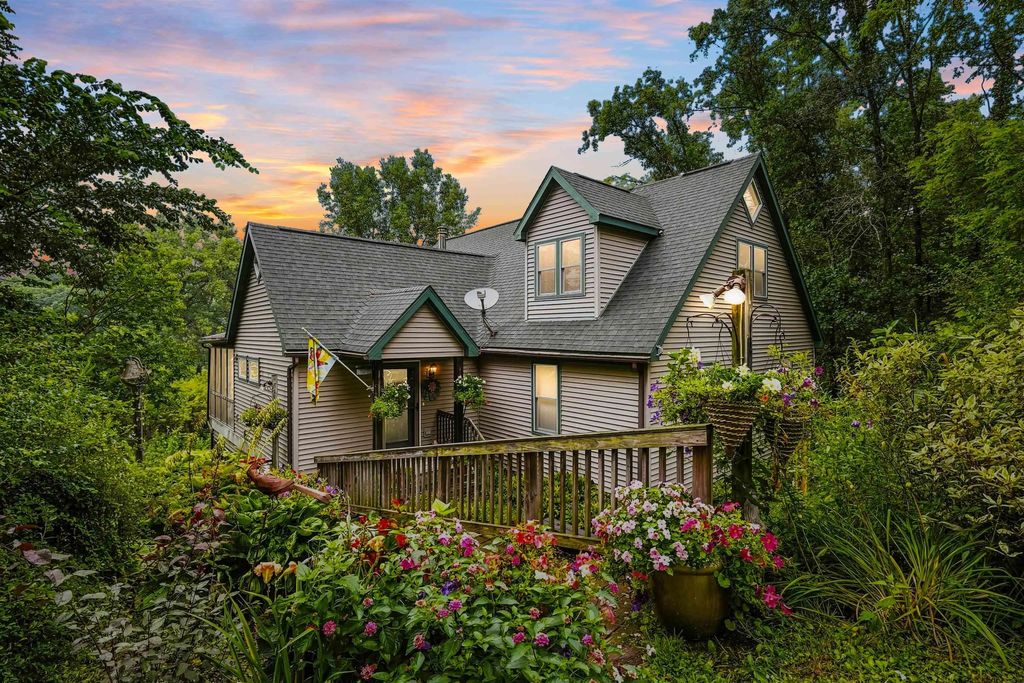 29969 Iowa 13 Highway, Elkader